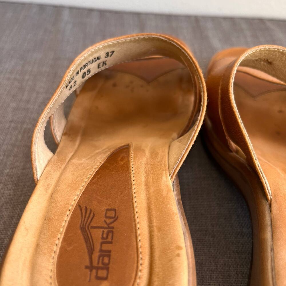 Dansko Sandals Womens Sz 37 Tan Leather Strappy Wedge Slide Comfort Boho Coastal - Picture 6 of 9